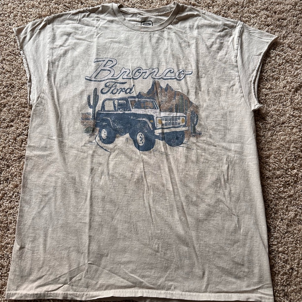 Ford Bronco Desert Scene Beige Tee